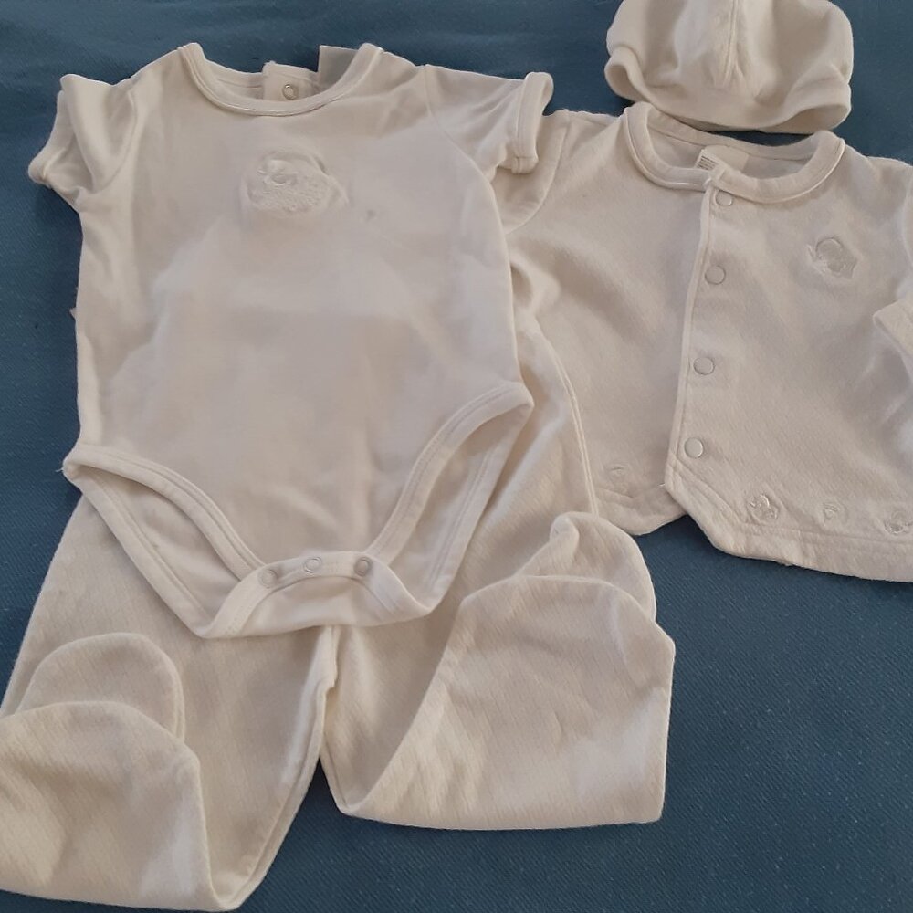 New With Tags Baby Boy 4 Piece White Knit Set